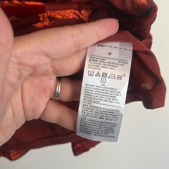 Banana Republic top - Picture 10 of 10